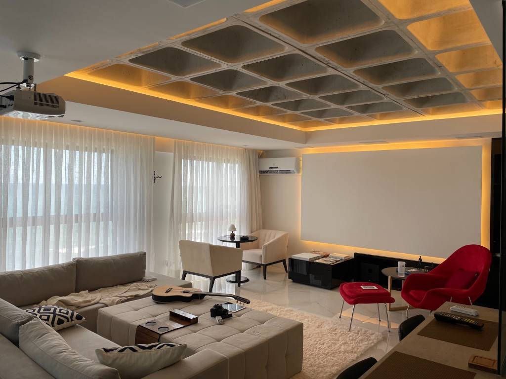Luxurious Apartment