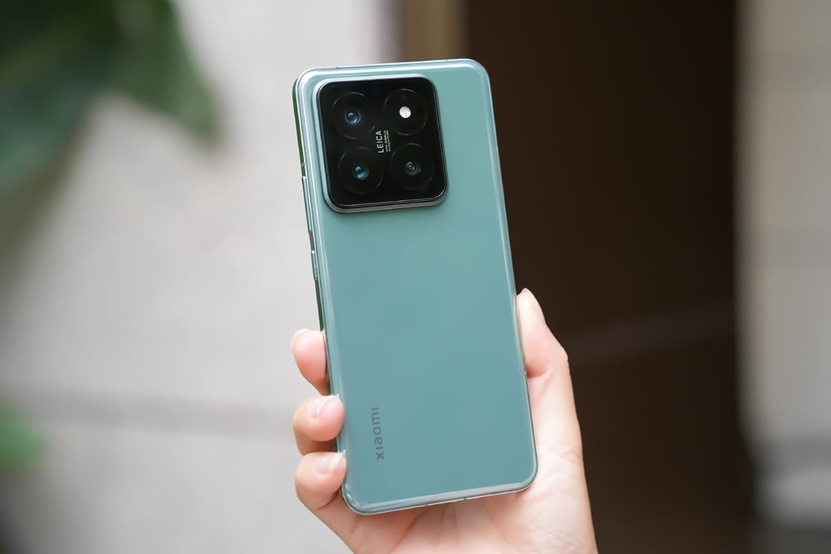 Xiaomi 14 Pro Smartphone, Dual SIM 5G, 12GB RAM/256GB Storage, 50MP Triple Camera with 6.73”